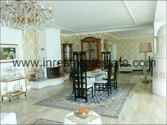 6536pi_Malcesinei_13_Villa_Haus_Immobilienkauf_Gar