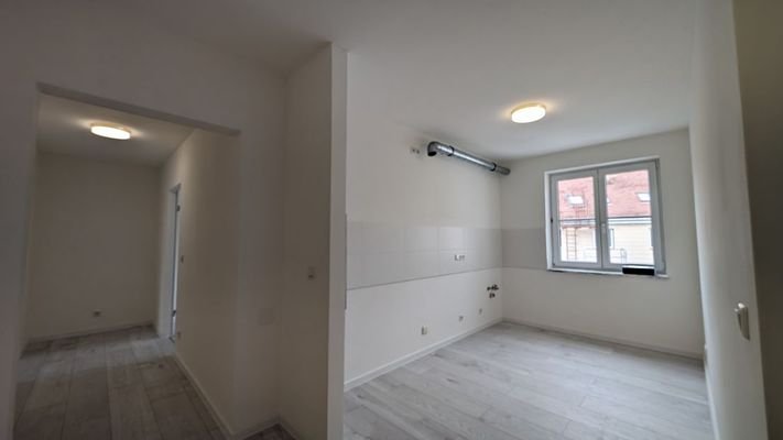 Beispielfoto bereits renovierter Wohnung im Haus