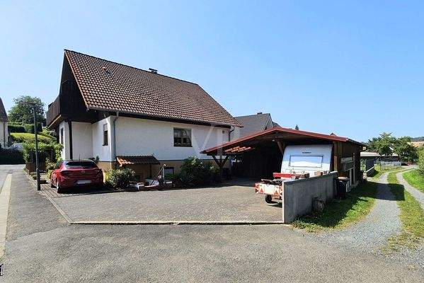 Viel Platz für Ihre Fahrzeuge