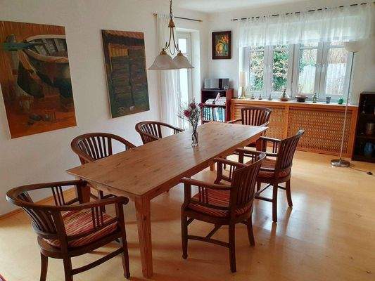 EG Esszimmer mit Terrasse.