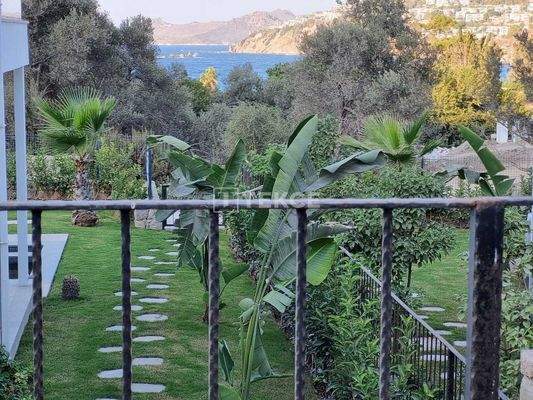 Sea View Villas Within Walking Distance to the Beach in Bodrum
