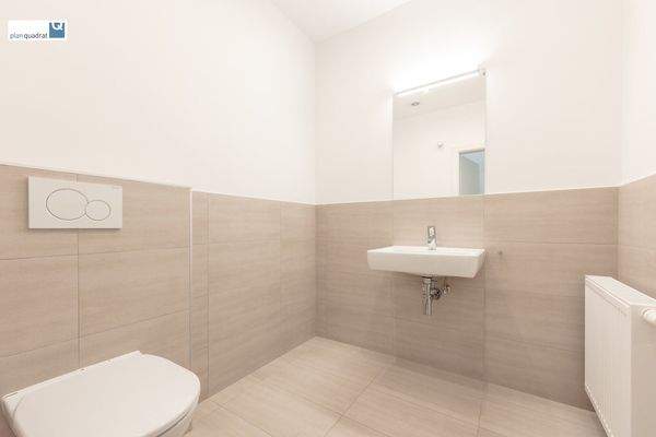 Personaltoilette (behindertengerecht)