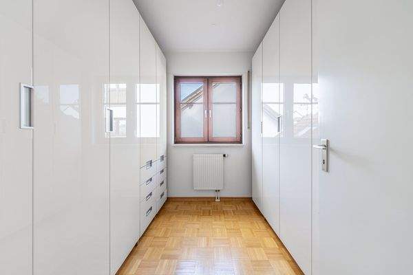 begehbarer Kleiderschrank