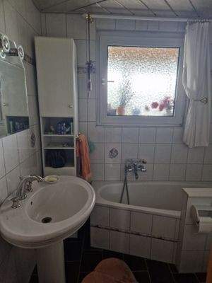 Bad im Erdgeschoss.jpg