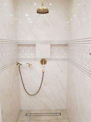 BARRIEREFREIE DUSCHE