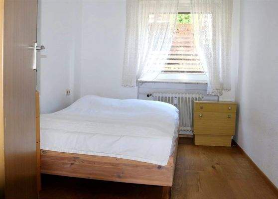 Schlafzimmer m. Landh.parkett