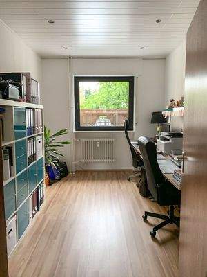 Schlafzimmer 2 von 2