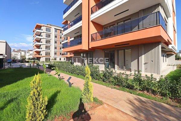 Spacious Apartments Close to Tramway in Antalya Kepez