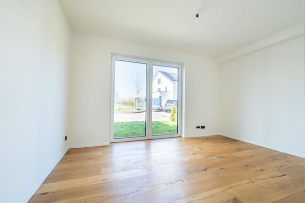 Gästezimmer oder Büro (EG)