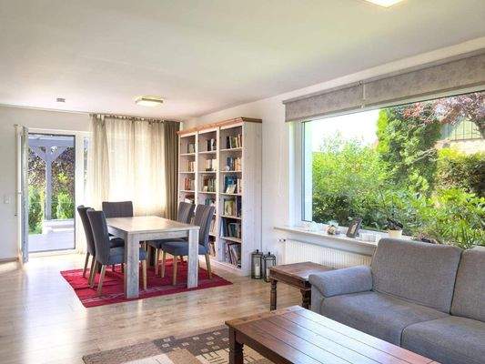 Wohn- und Essbereich