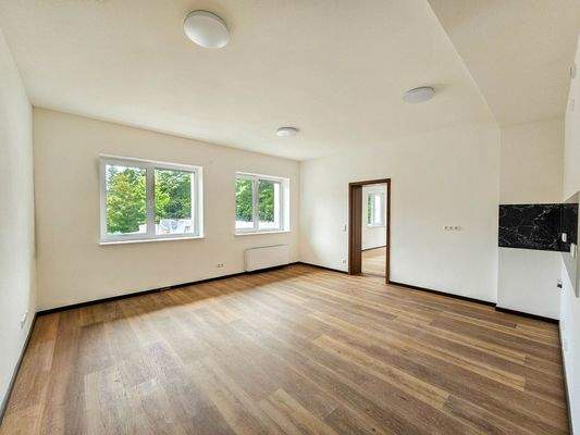 Küche mit Wohn-/Essbereich