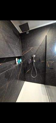 Fließen Armaturen Bad.JPG