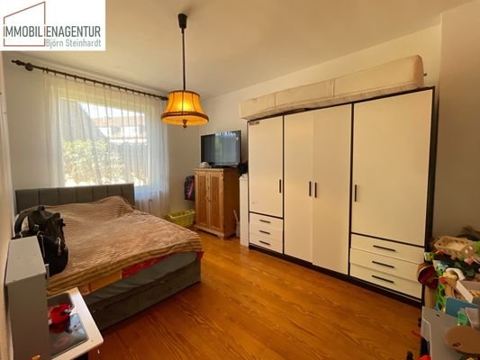 Schlafzimmer II