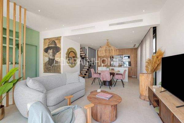 Semi-Detached Houses with Pools in Dolores Alicante