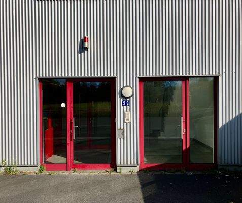 Eingang Büroflächen und Ausstellungsräume