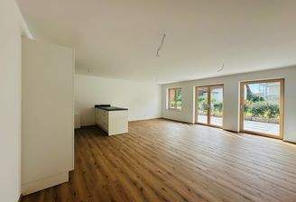 Wohn-Essbereich mit Einbauküche