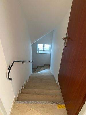 Treppe zum Gästezimmer/Abstellraum Wohnung EG