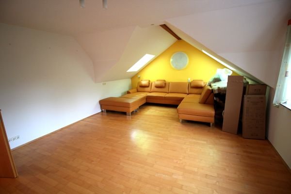 7 Wohnzimmer.JPG