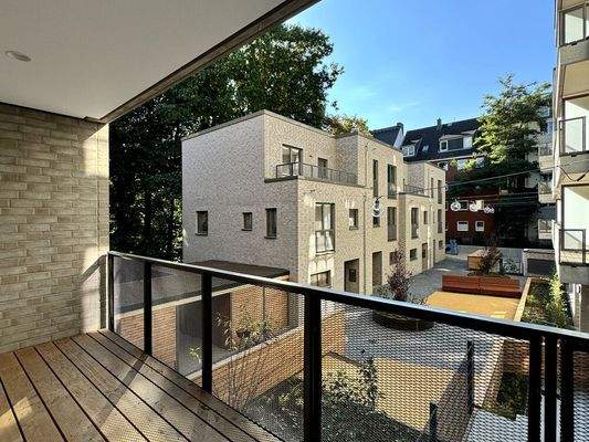 BLICK IN DEN INNENHOF