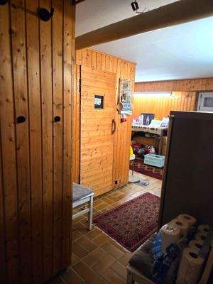 Saunakeller mit Dusche