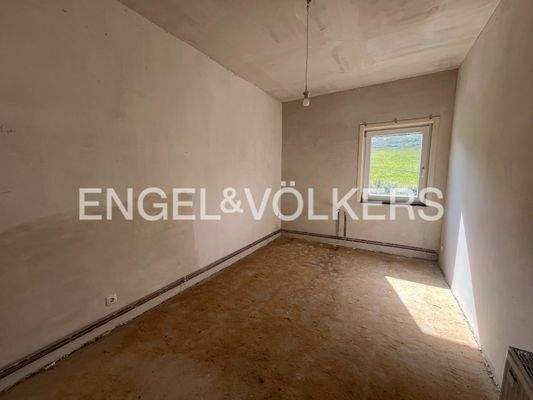 EV - Kinderzimmer/Büro im OG