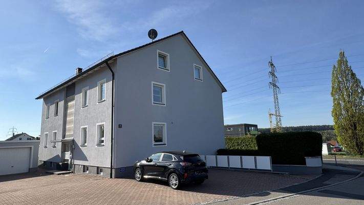 Garagen und Stellplätze