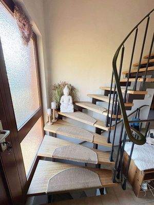 Treppenaufgang zum Obergeschoss