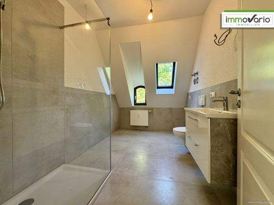 Badezimmer DG