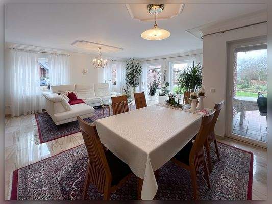 Wohn- Esszimmer im Erdgeschoss