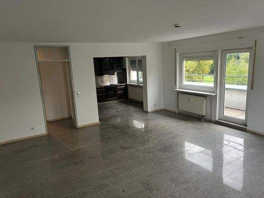 Küche und Badzugang.jpg