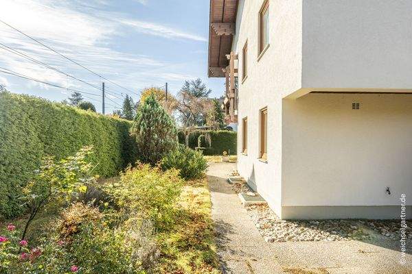 Seitlicher Grundstücksbereich