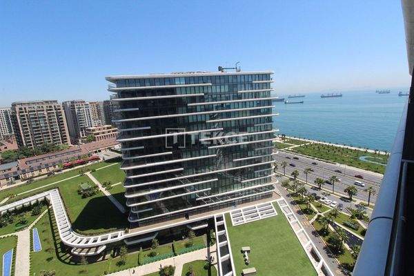 Spacious Apartments with Sea Views in Istanbul Zeytinburnu