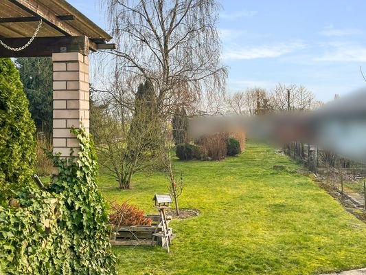 Terrasse und Garten