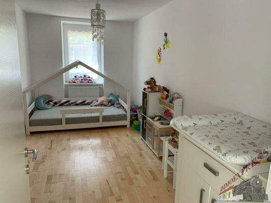 Kinderzimmer EG