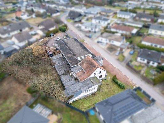 Großzügiges Baugrundstück mit Bestandsgebäude in Überherrn
