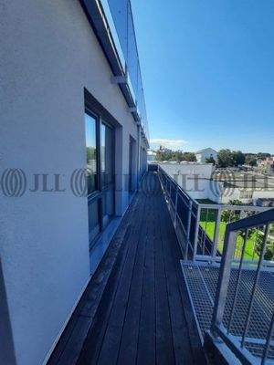 02 Außenansicht Balkon/Terrasse (JLL)