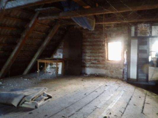 Dachboden linke Hälfte