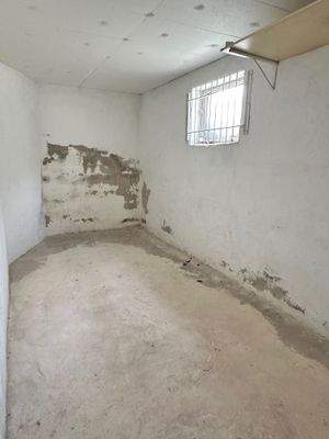 Einer von insgesamt 4  Kellerräumen