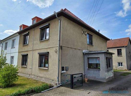 Rechte Doppelhaushälfte