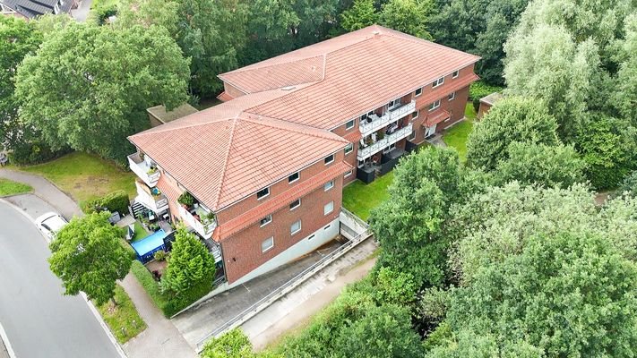 Seitenansicht und Tiefgaragen