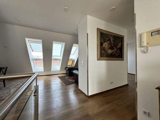 6iRQ8Yi1xBUS5okCZunotv