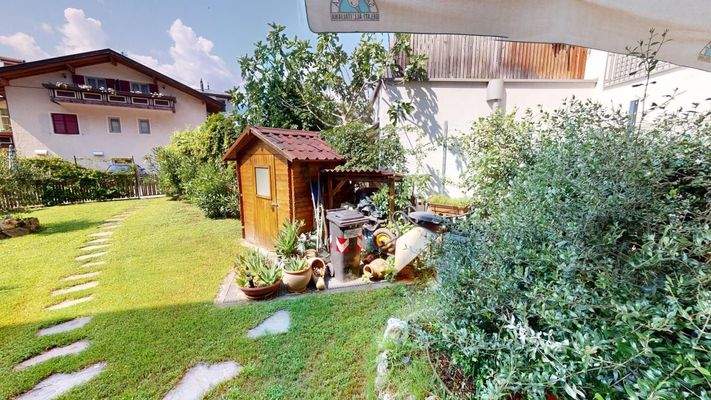 Gargazon-Gargazzone-Vierzimmerwohnung-quadrilocale-Garten-giardino-Garage-Stellplatz-posto macchina-Videoüberwachung-Alarmanlage-Keller-cantina