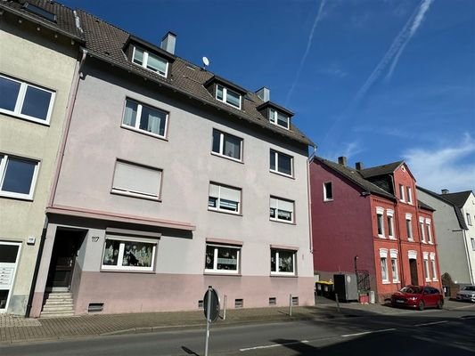 Straßen-Ansicht