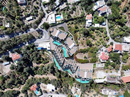 Houses with Views in a Gated Community with Pool in Girne Lapta