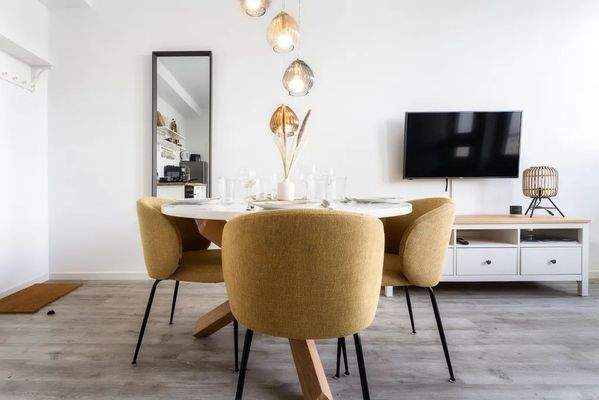 99689202-eaf0-4860-a494-cfef1816bfbf