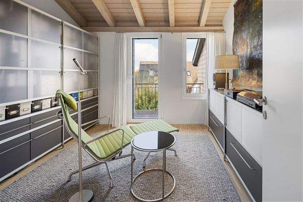 Zimmer 1 im OG mit Zugang zum Balkon