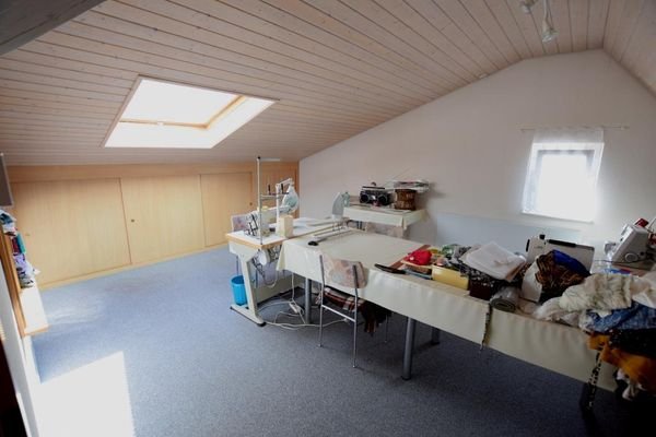 Studio/Zimmer DG
