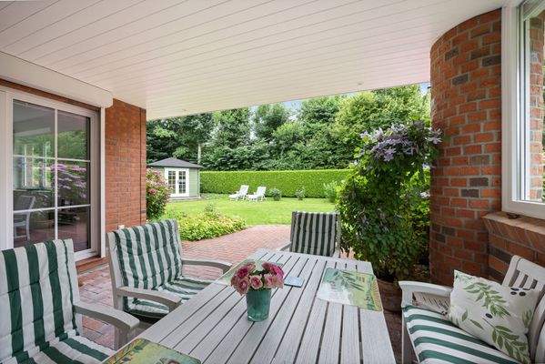 Überdachte Terrasse