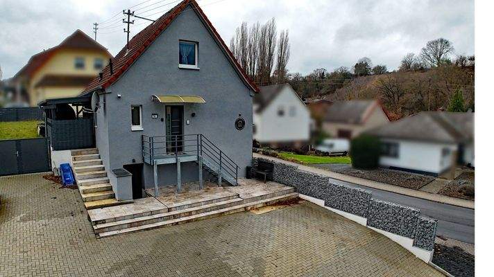 Außenansicht von vorne