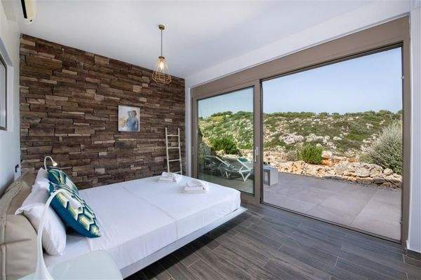 Kreta, Kokkino Chorio: Traumvilla mit makelloser Aussicht mit einer privaten Bucht zu verkaufen